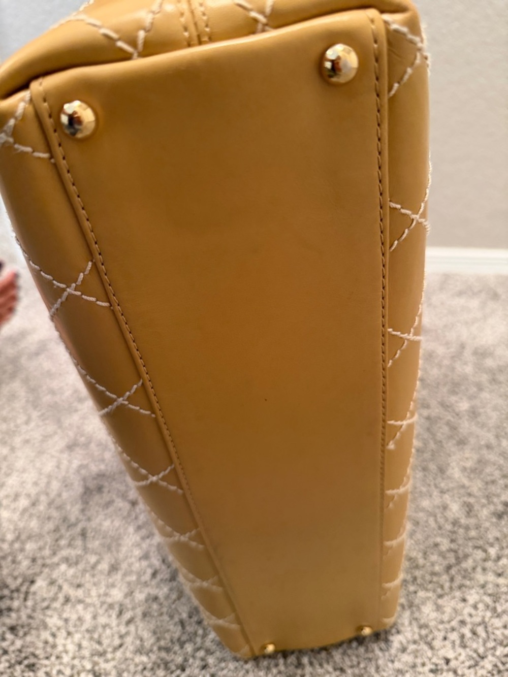 CHANEL Beige Quilted Tote - Picture 7 of 9